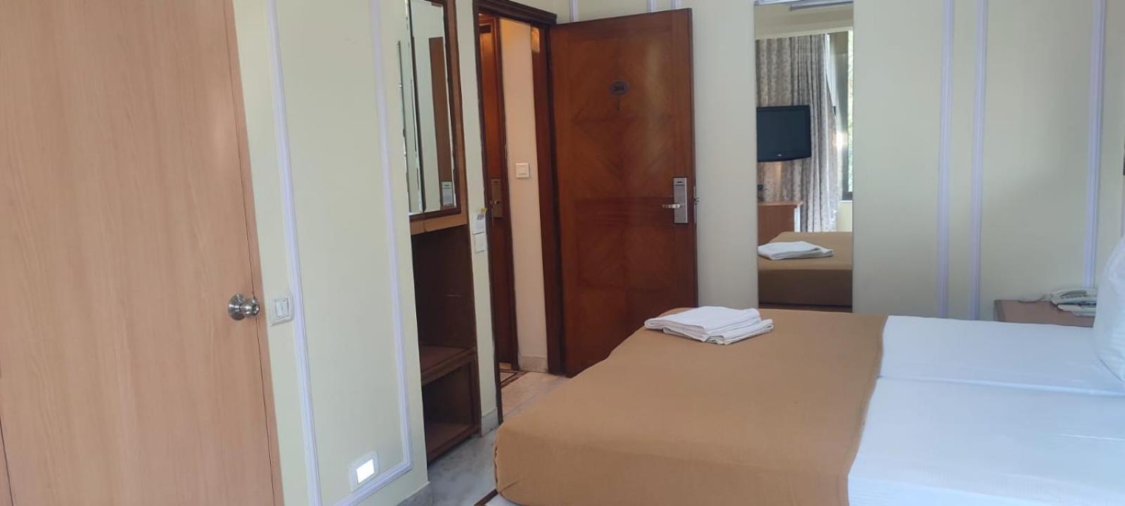 Royal Park Hotel Dockyard Bombay Extérieur photo
