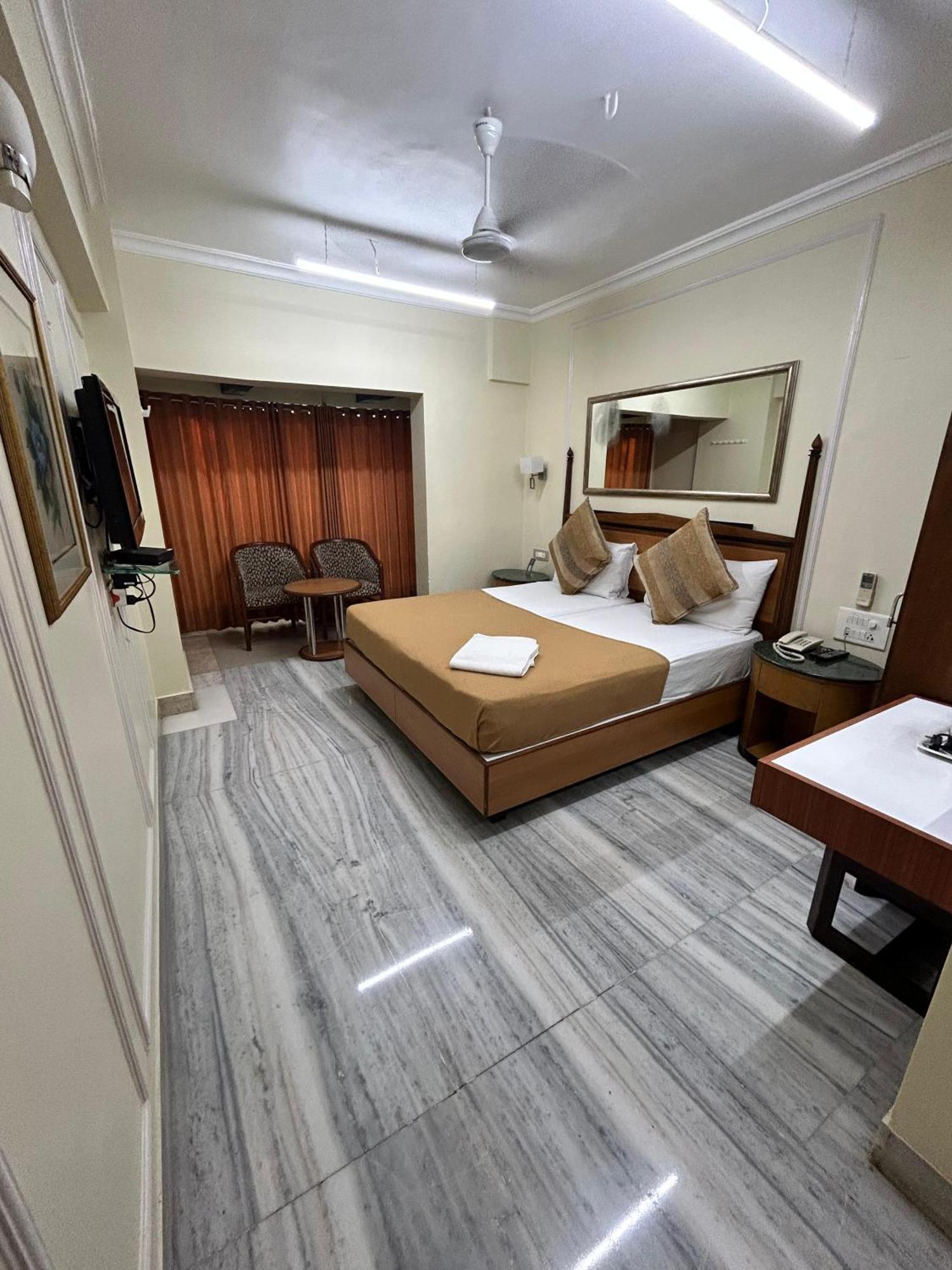 Royal Park Hotel Dockyard Bombay Extérieur photo