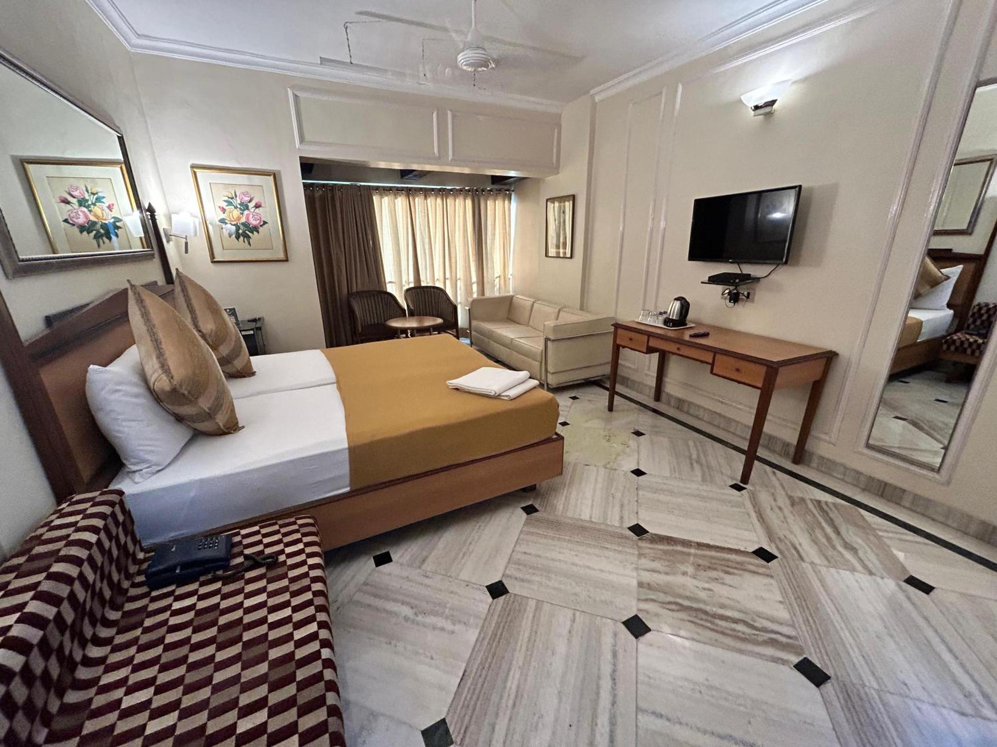 Royal Park Hotel Dockyard Bombay Extérieur photo