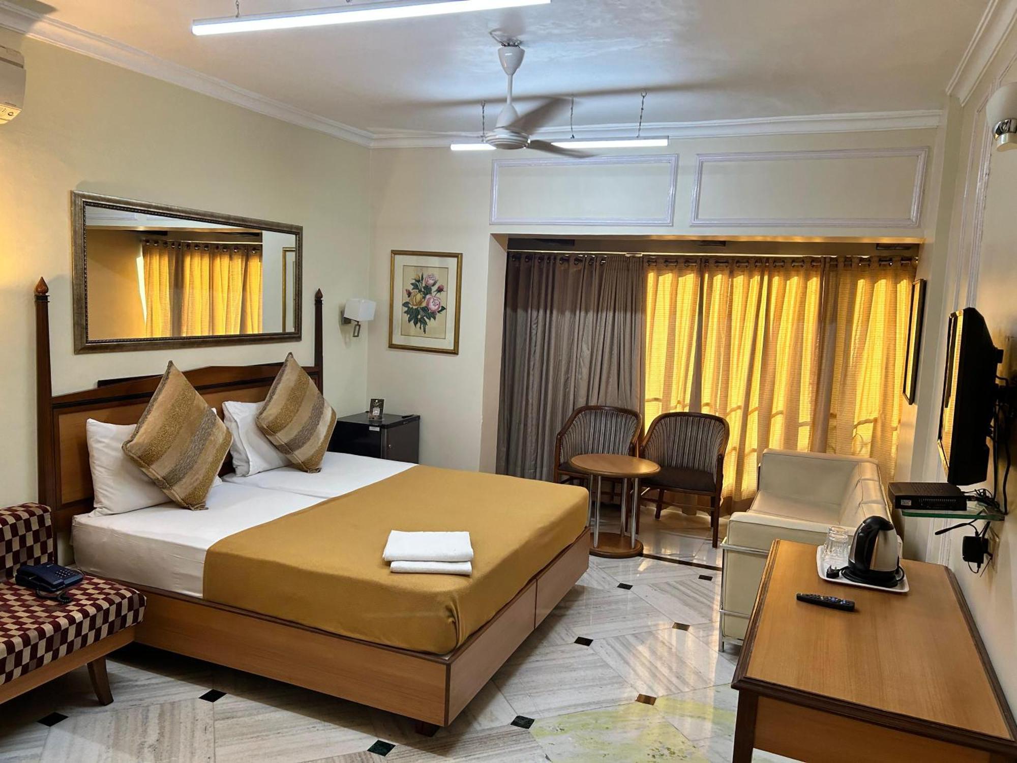 Royal Park Hotel Dockyard Bombay Extérieur photo